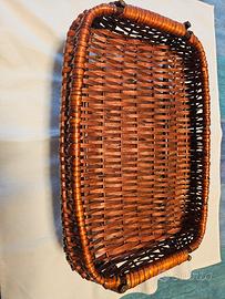 Antico cesto in vimini 