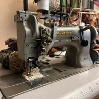 Macchina da cucire lineare industriale