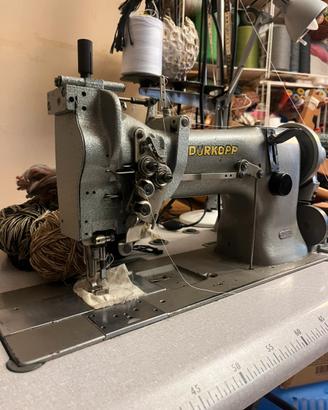 Macchina da cucire lineare industriale