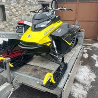 Motoslitta Ski doo summit 850