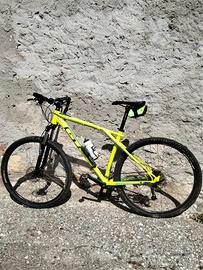 Mountain bike GT Carisma