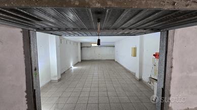 Garage o deposito in Via Fratelli Cervi