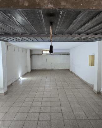 Garage o deposito in Via Fratelli Cervi