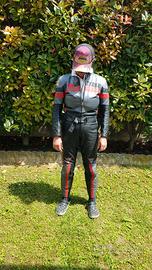 tuta moto in pelle da donna marca dainese
