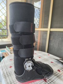 Tutore Wolker per frattura tibia/caviglia