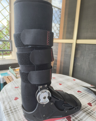 Tutore Wolker per frattura tibia/caviglia