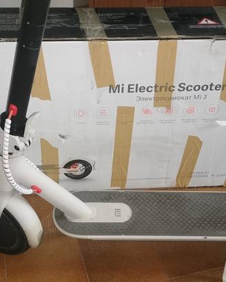 monopattino xiaomi mi3 