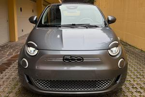 Fiat 500e Cabrio La Prima 2021