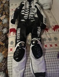 Tuta moto yamaha custom in pelle bianco e nera