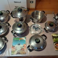 Set di pentole AMC con ricettario