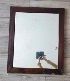 Antico specchio con cornice in abete cm. 70x57