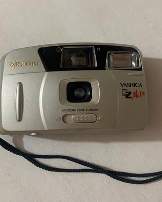 Macchinetta fotografica “Yashica EZ mate “anni’80