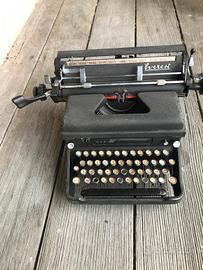 macchina da scrivere Everest modello S