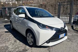 Toyota Aygo 1.0 VVT-i 69 CV 5 porte x-business