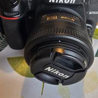 NIKON D7500 con 4 obiettivi