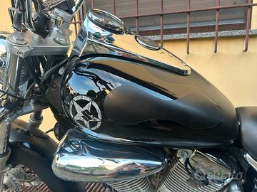 Suzuki Intruder 250