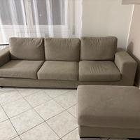 divano Excó modello Virna con pouf