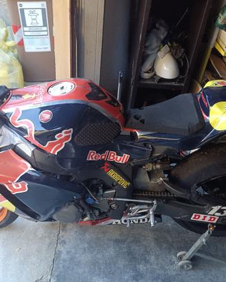 CBR 1000 pista