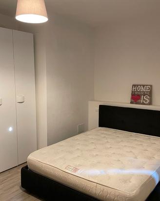 Posto letto in camera matrimoniale