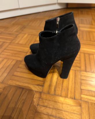 Scarpa con tacco velluto