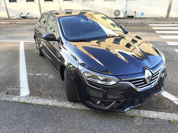 Megane IV serie Bose pari al nuovo! Full optional.