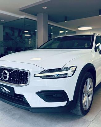 Volvo V60 Cross Country 2.0 d4 Business Plus awd