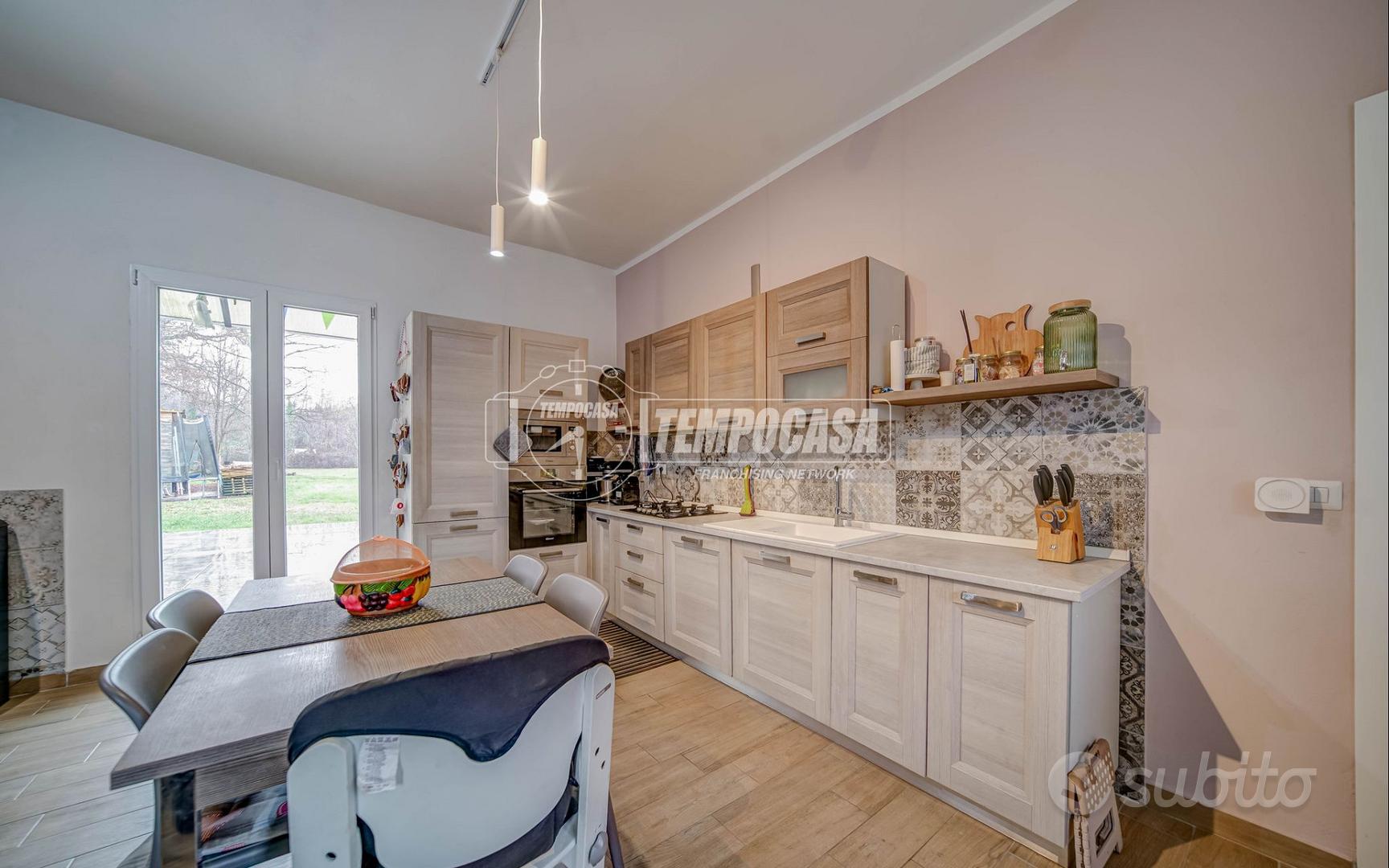 House in Cairate, Peveranza - Vista 3