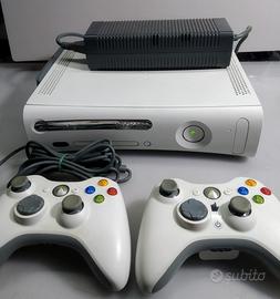 XBOX 360 con accessori