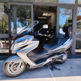 Suzuki An 400 Burgmann argento revisionato