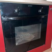 Forno Indesit a incasso