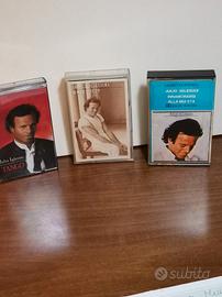 cassette musicali vari cantanti