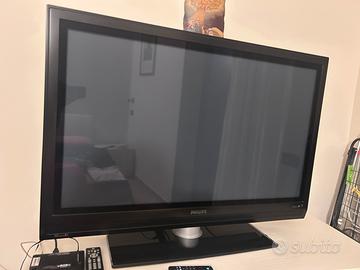 Televisore 45’ Philips con decoder