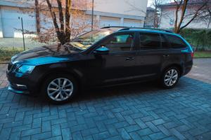 SKODA Octavia G-Tec Metano