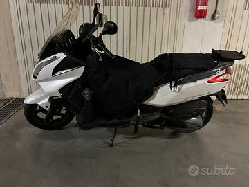 Scooter Kymco Downtown 300i