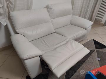 Divano pelle bianca