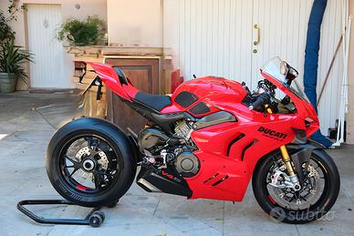 Ducati Panigale V4S 2023
