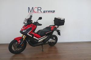 HONDA X-ADV 750 .
