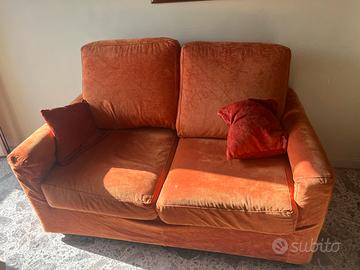DIvano  2 posti come nuovo