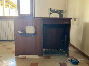 Macchina da cucire Necchi mod. 261