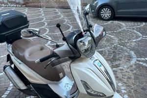 Beverly 300ie - 2016
