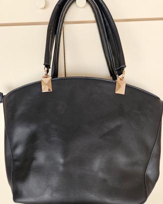 Borsa a spalla.