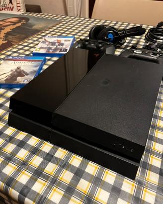 PlayStation 4 Fat SSD 1 TB + 2 Controller & Giochi