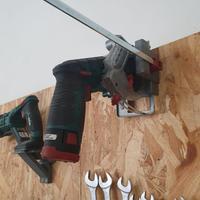 Supporto a parete per sega circolare portatile 12v