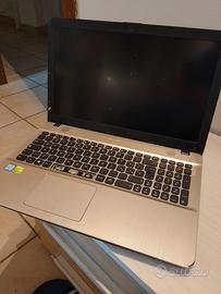 Notebook Asus F541U PER PARTI DI RICAMBIO