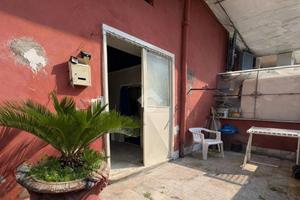 MONOLOCALE A AFRAGOLA