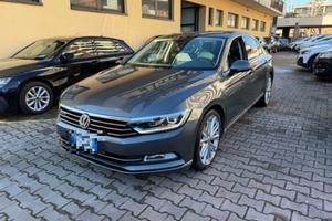 VOLKSWAGEN Passat 2.0 BiTDI 4MOTION DSG Highline