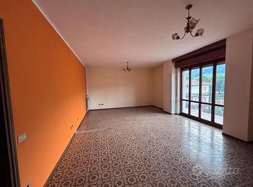 Quadrilocale di 140 mq con cantina e box doppio