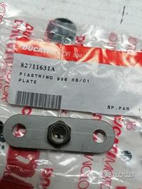 Staffa Dx fissaggio campana alla pompa post.996Rs