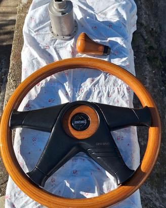 Volante e pomello cambio serie MOMO in legno