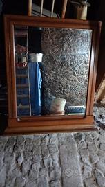 specchio d'arredo con cornice in legno massello